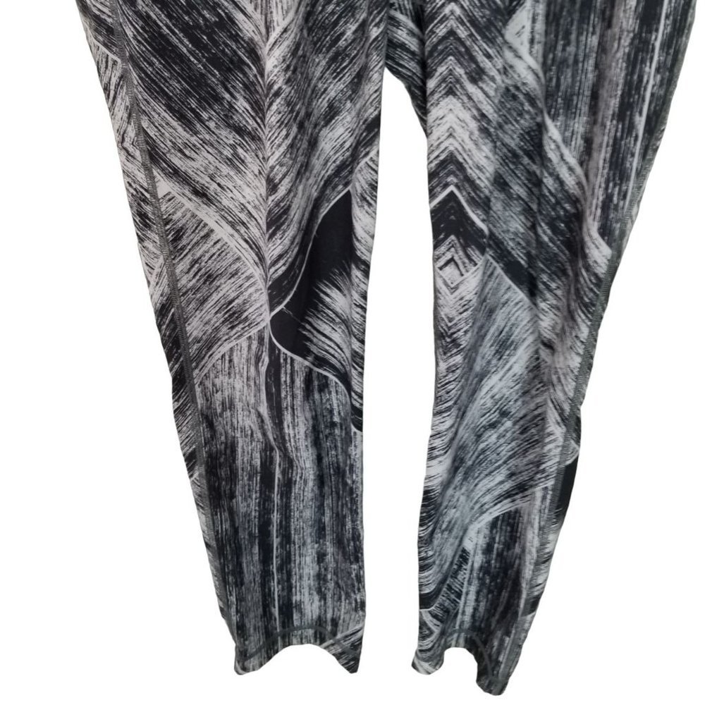 Lululemon Womens 8 Black/White Full-On Luon Jet Cr - Picture 4 of 9